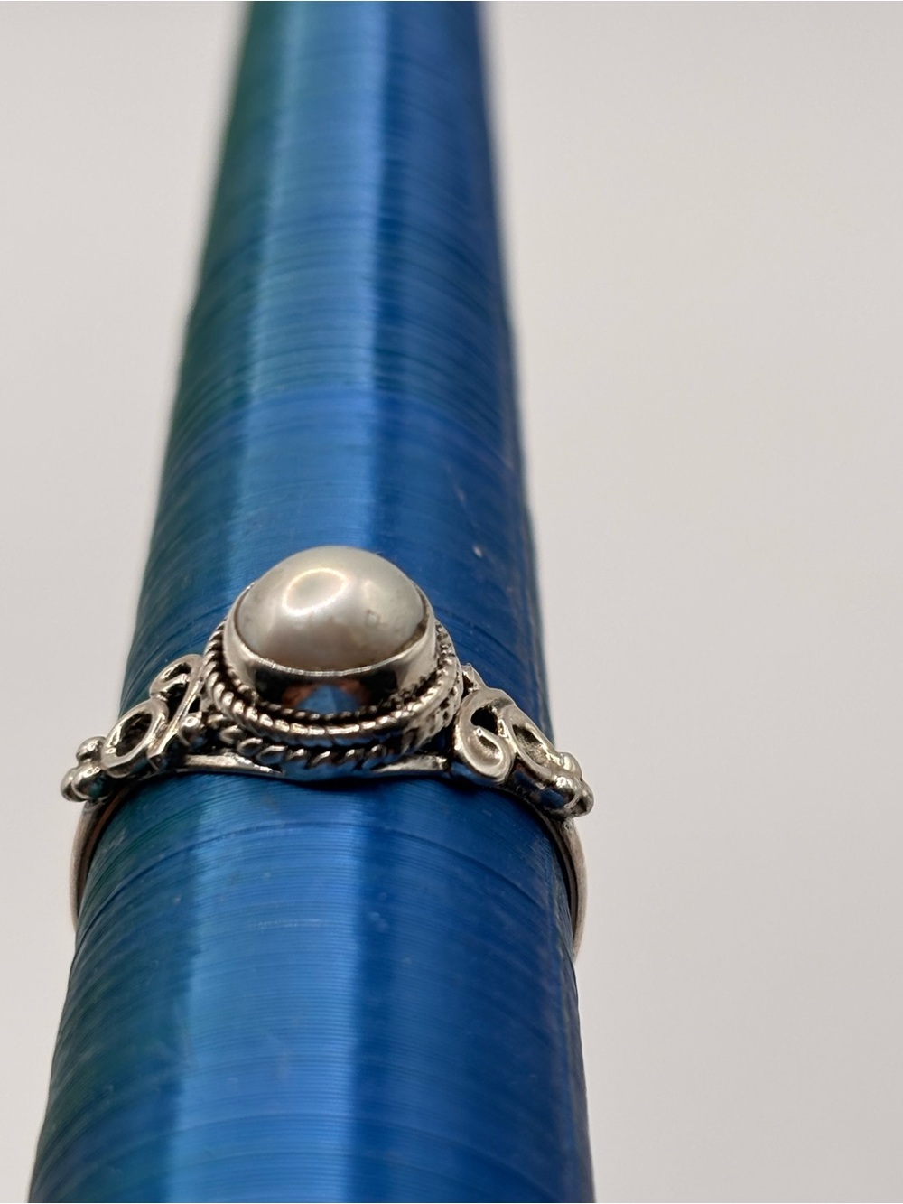 925 Sterling Silver Pearl Ring Scroll Detail Statement Ring Size 8